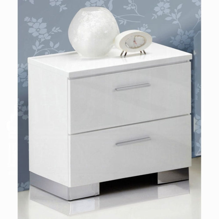 Lorimar Nightstand - Ideal Furniture (Fresno,CA)