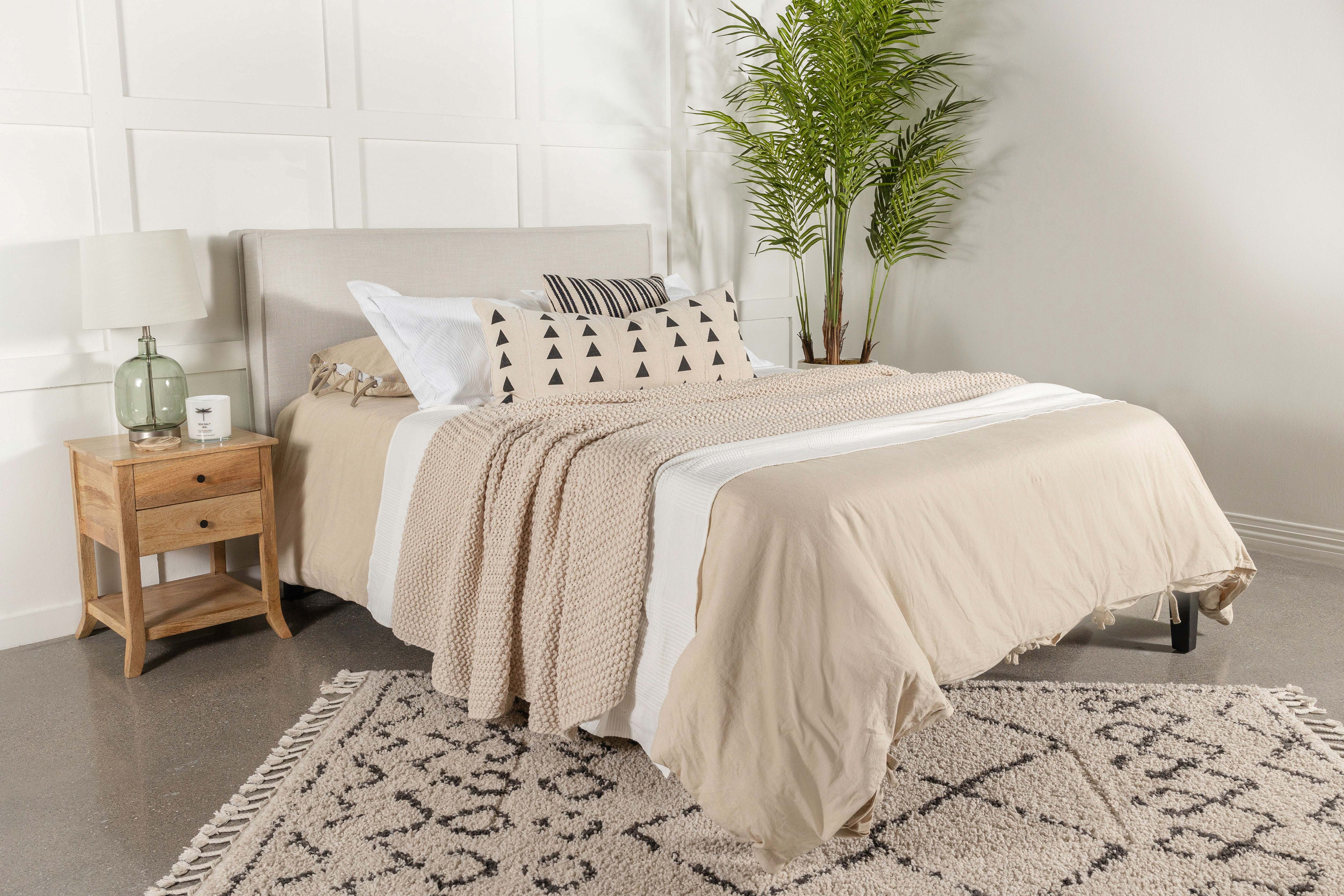 Izzy Eastern / California King Headboard - Ideal Furniture (Fresno,CA)