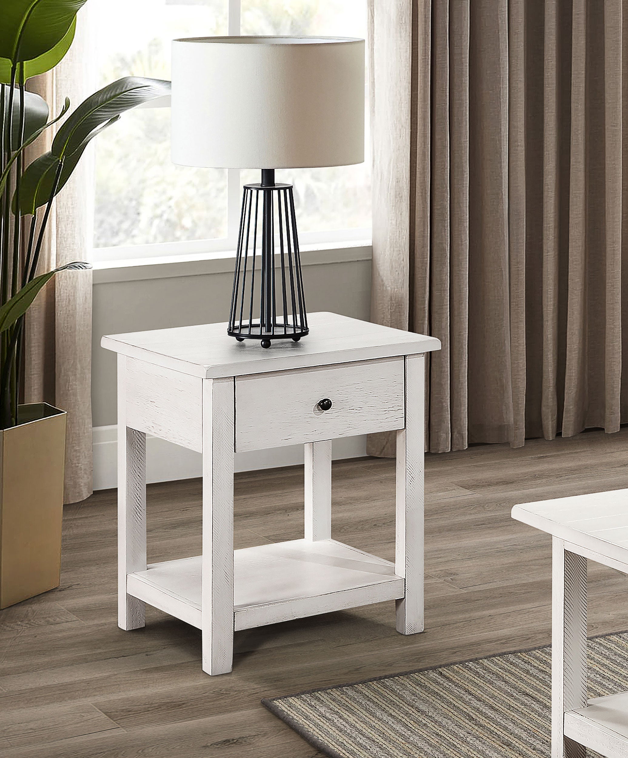 Payne End Table - Ideal Furniture (Fresno,CA)