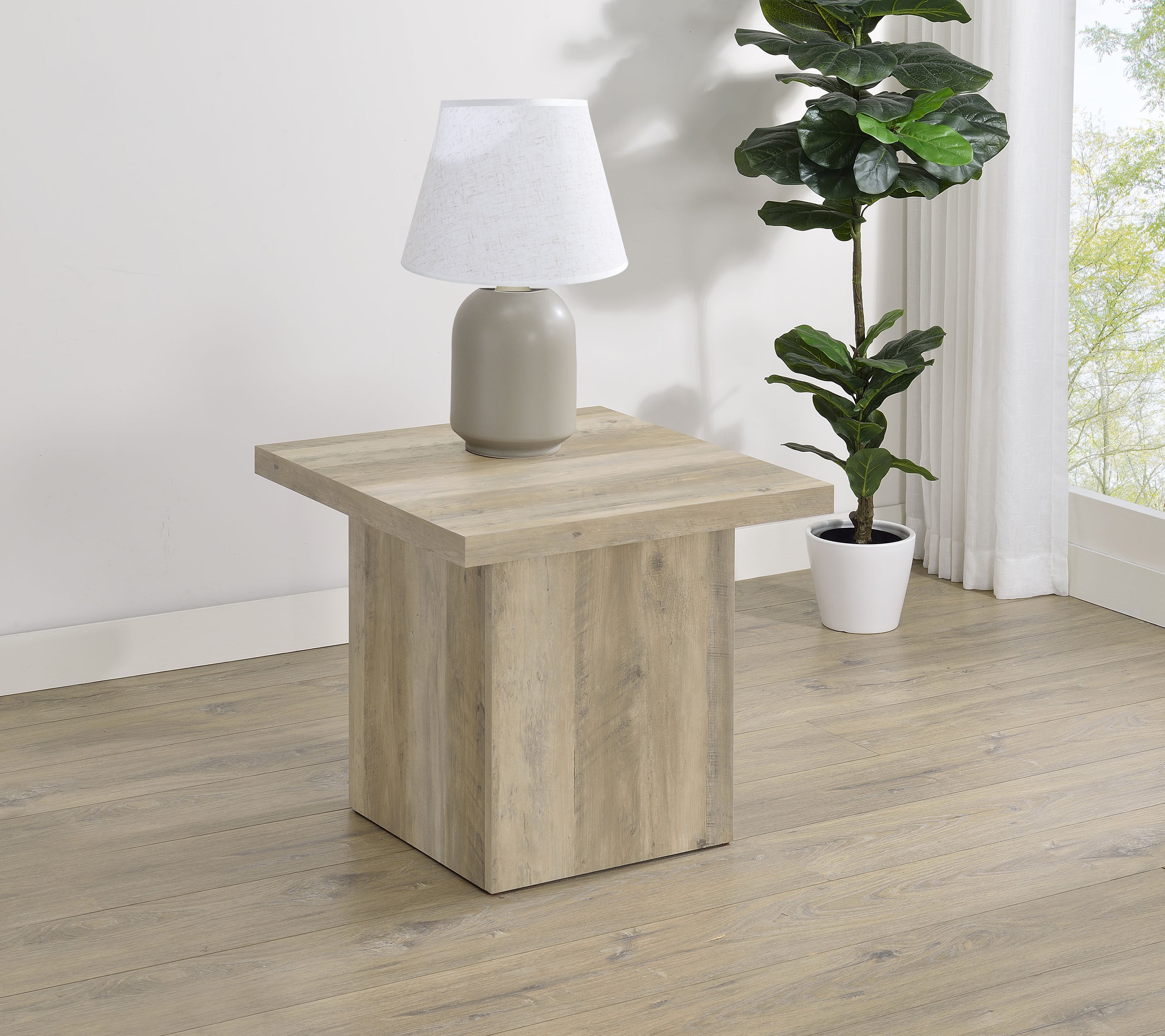 Devar End Table - Ideal Furniture (Fresno,CA)