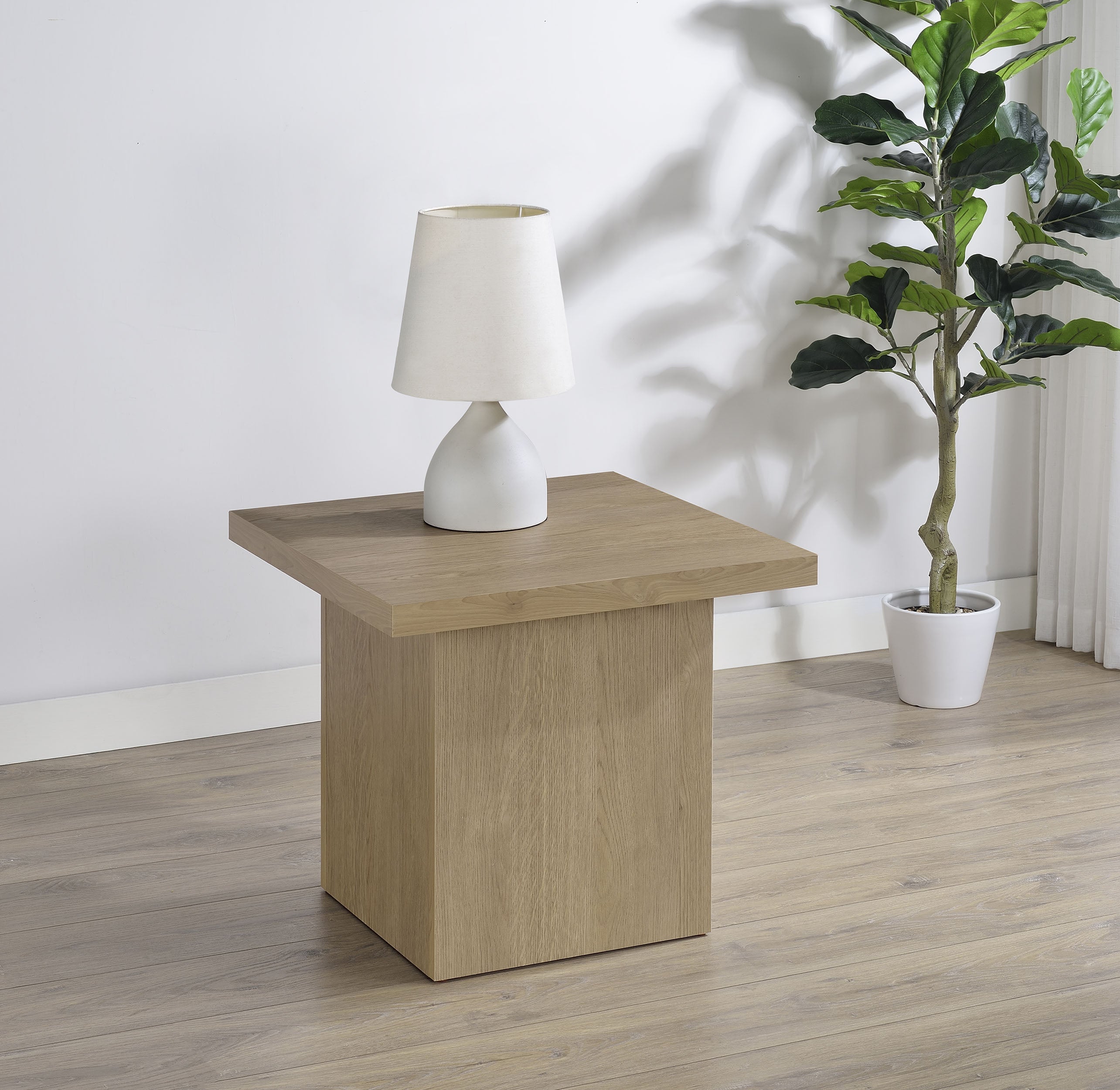 Devar End Table - Ideal Furniture (Fresno,CA)