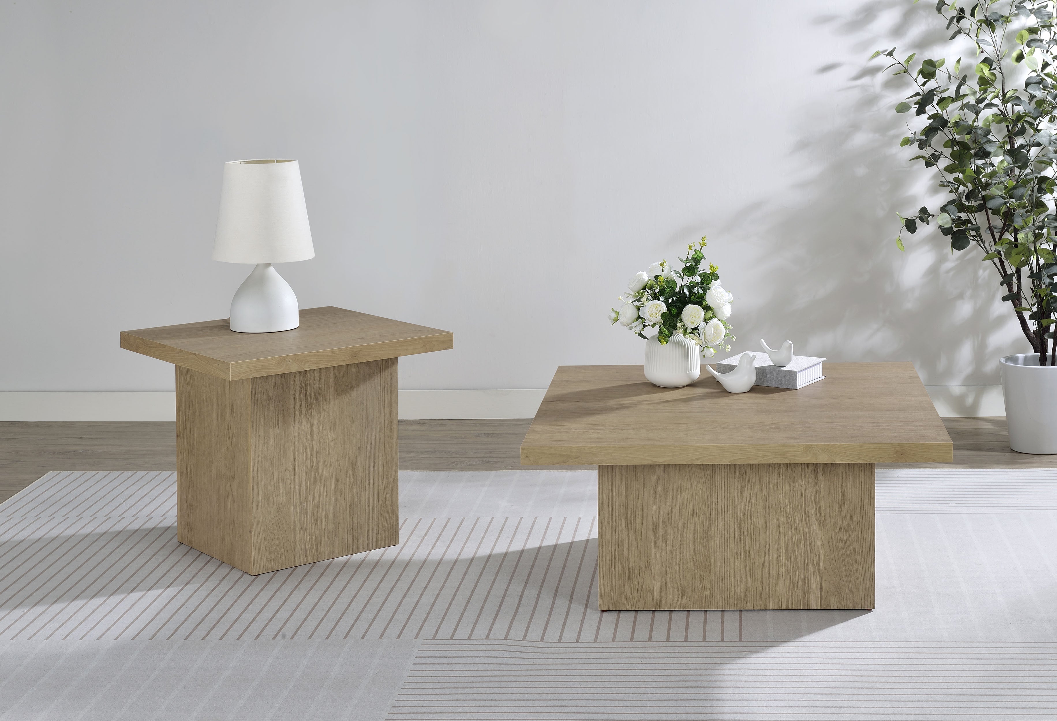 Devar End Table - Ideal Furniture (Fresno,CA)