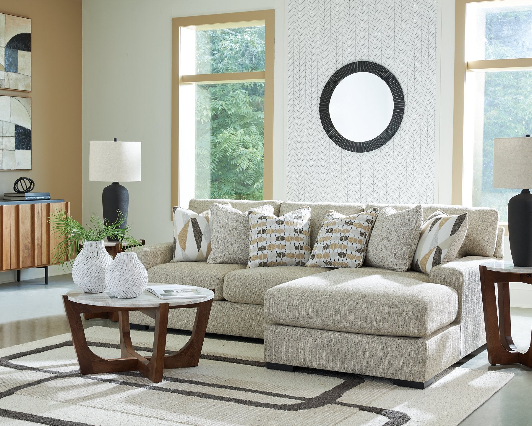 Laurelgrove Sectional Sofa Chaise - Ideal Furniture (Fresno,CA)