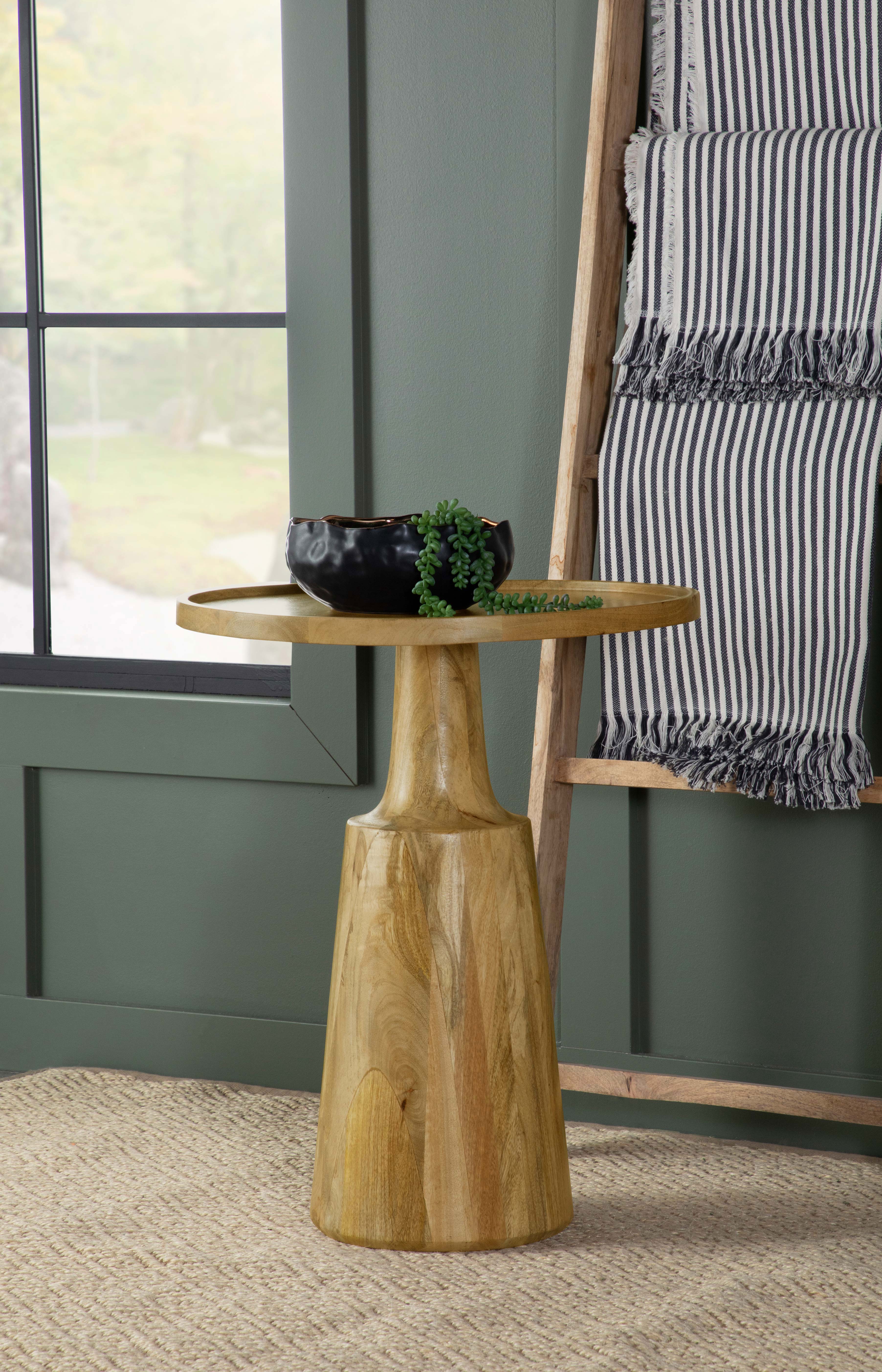 Ixia Side Table - Ideal Furniture (Fresno,CA)