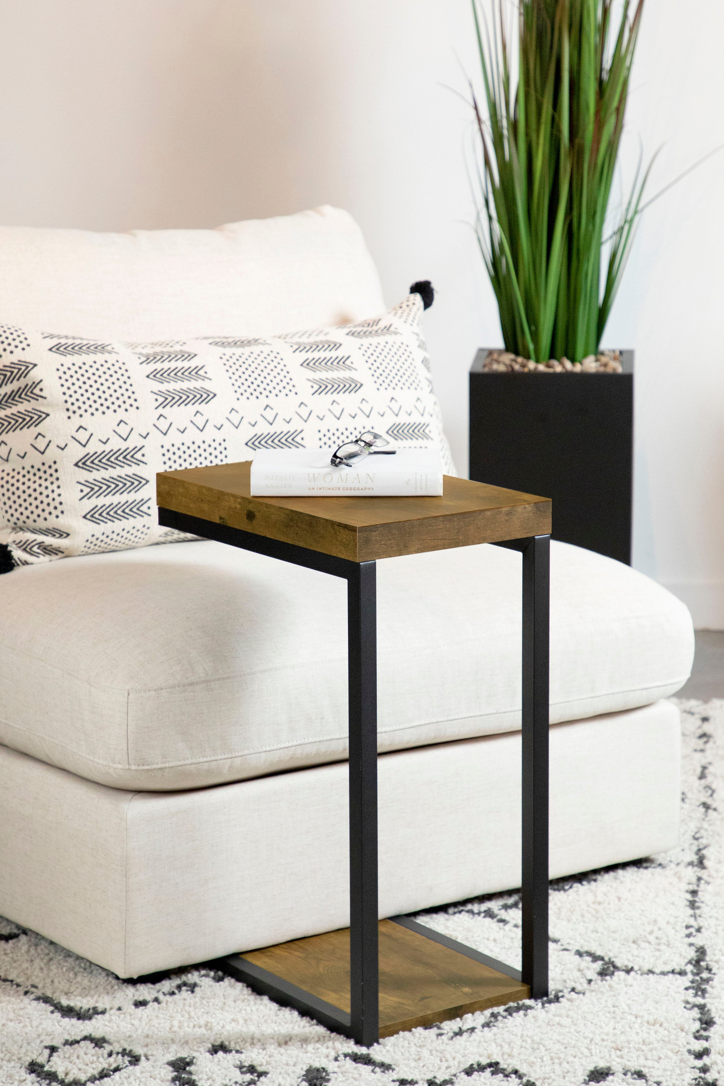 Beck Side Table - Ideal Furniture (Fresno,CA)