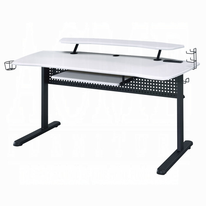 Vildre Gaming Desk With USB - Ideal Furniture (Fresno,CA)