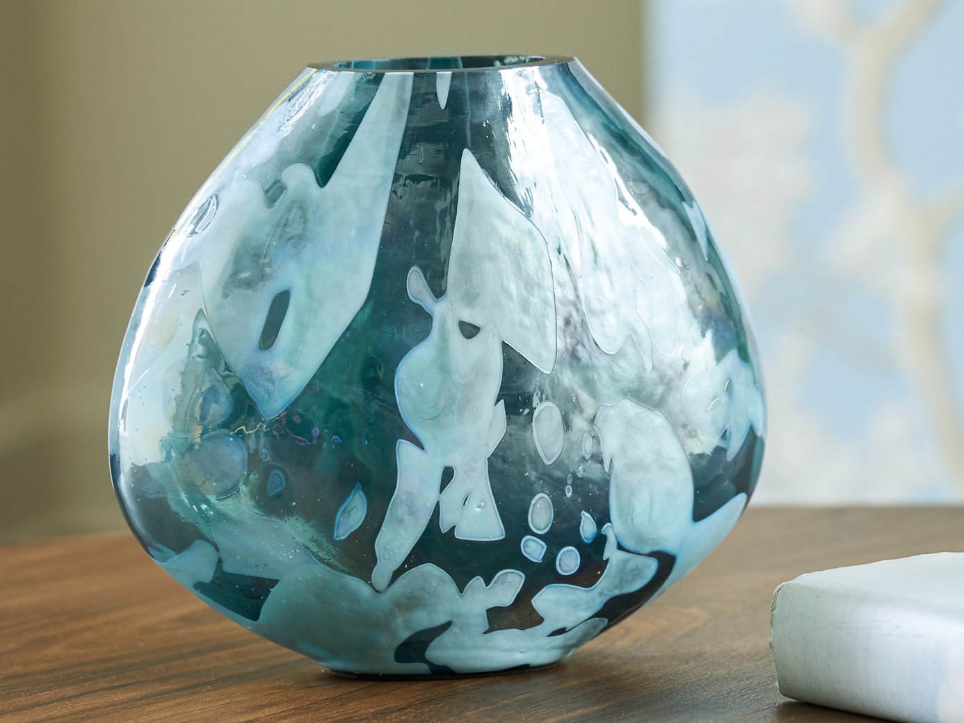 Cartshaw Vase - Ideal Furniture (Fresno,CA)