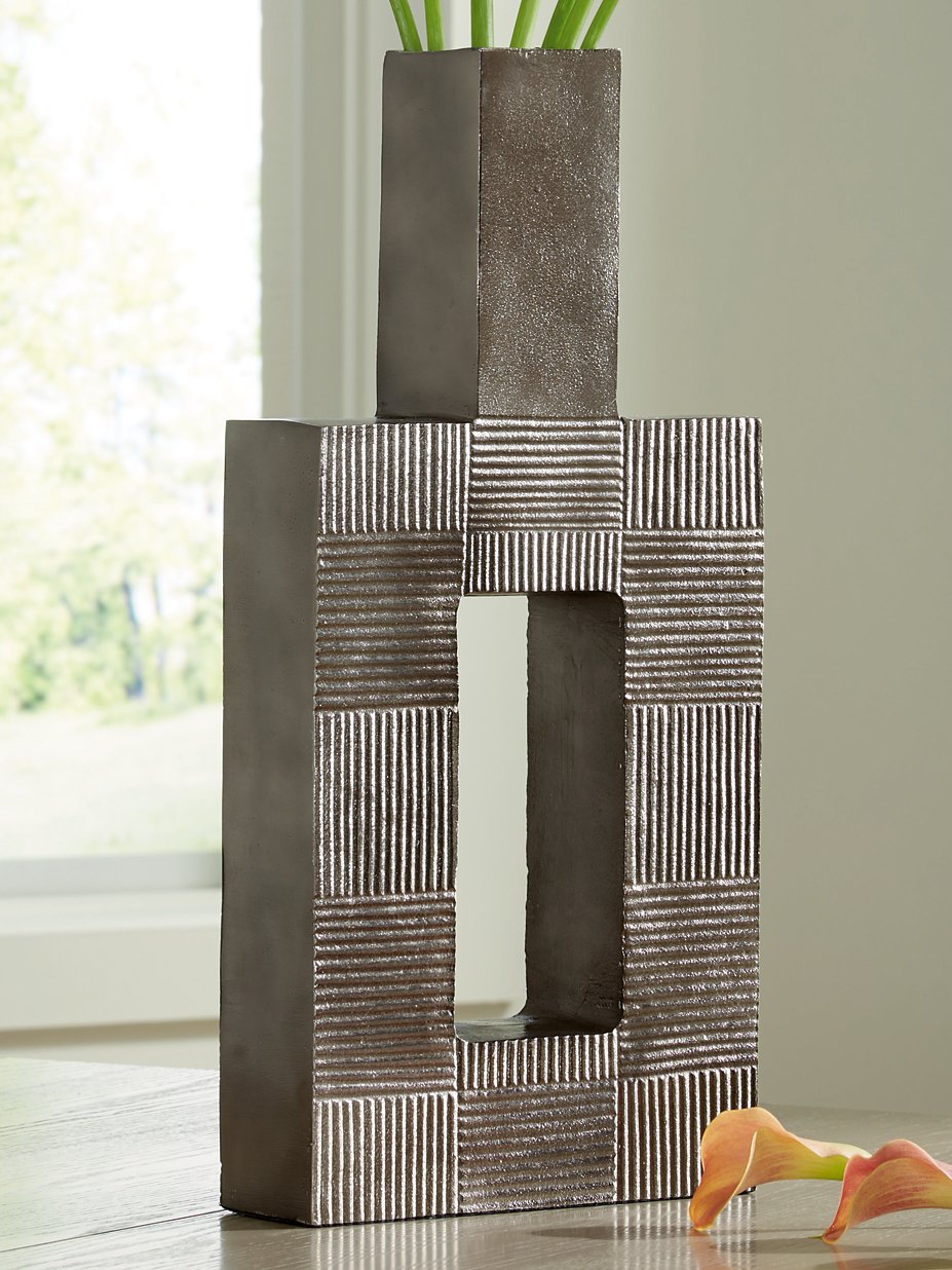 Wrengrove Vase - Ideal Furniture (Fresno,CA)