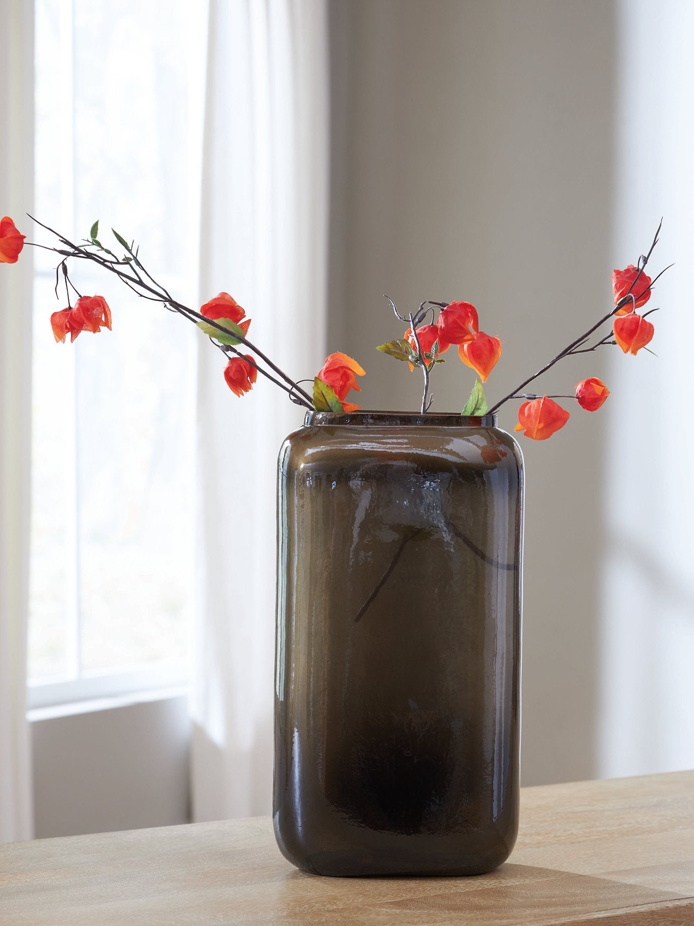 Sumner Vase - Ideal Furniture (Fresno,CA)