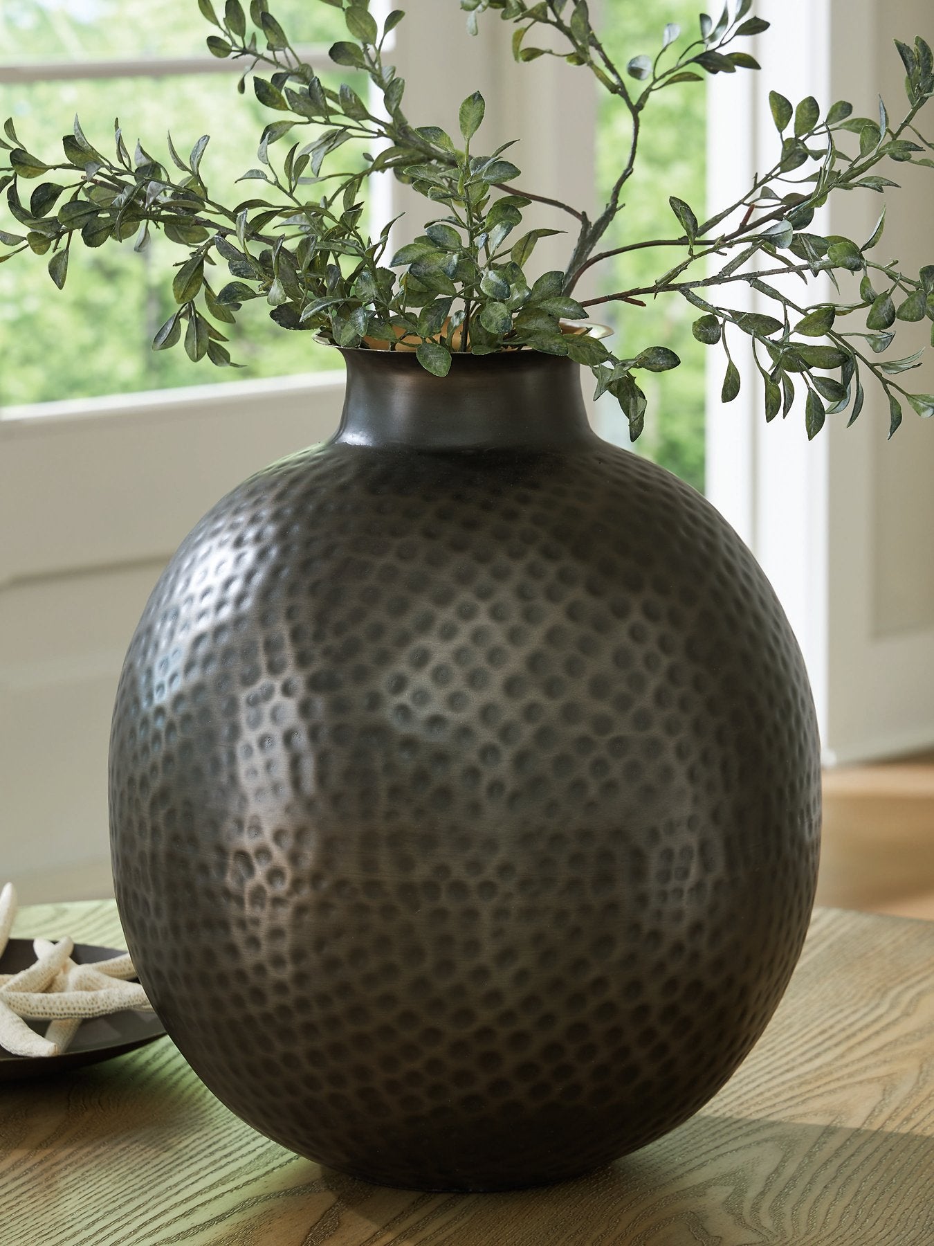 Woody Vase - Ideal Furniture (Fresno,CA)