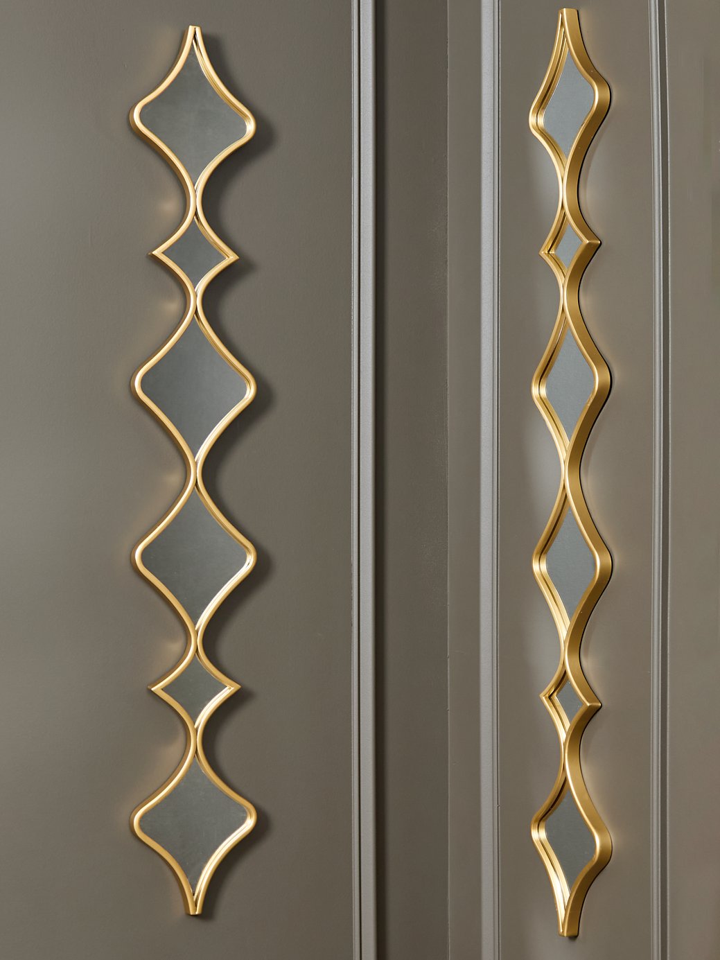 Harriswood Accent Mirror Set (Set of 2) - Ideal Furniture (Fresno,CA)