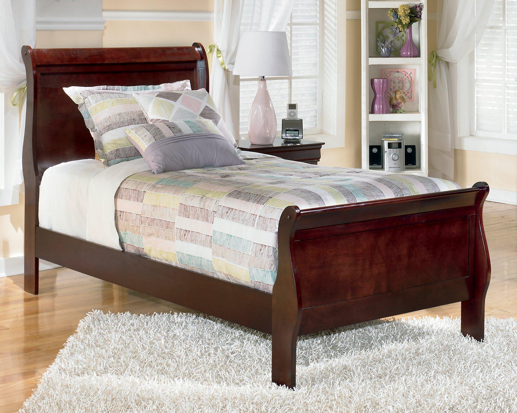Alisdair Bedroom Set - Ideal Furniture (Fresno,CA)
