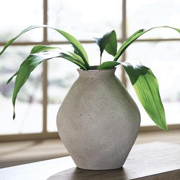 Hannela Vase - Ideal Furniture (Fresno,CA)