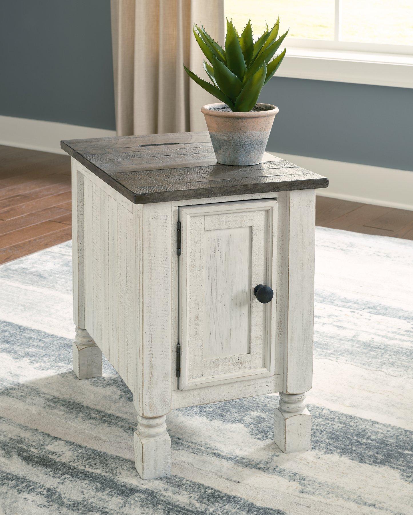 Havalance Chairside End Table - Ideal Furniture (Fresno,CA)