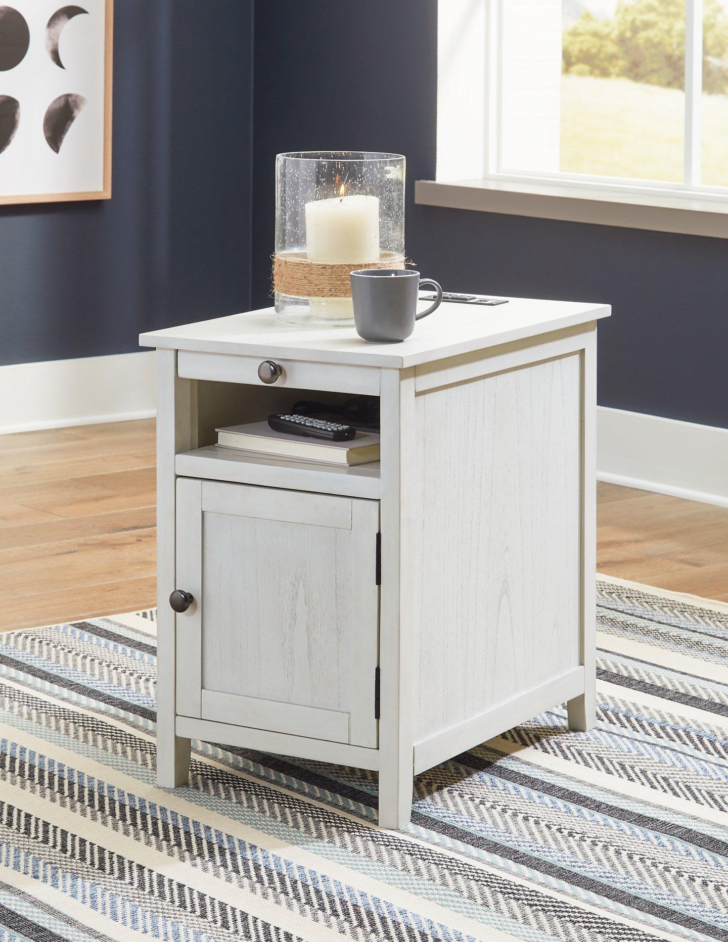 Treytown Chairside End Table - Ideal Furniture (Fresno,CA)