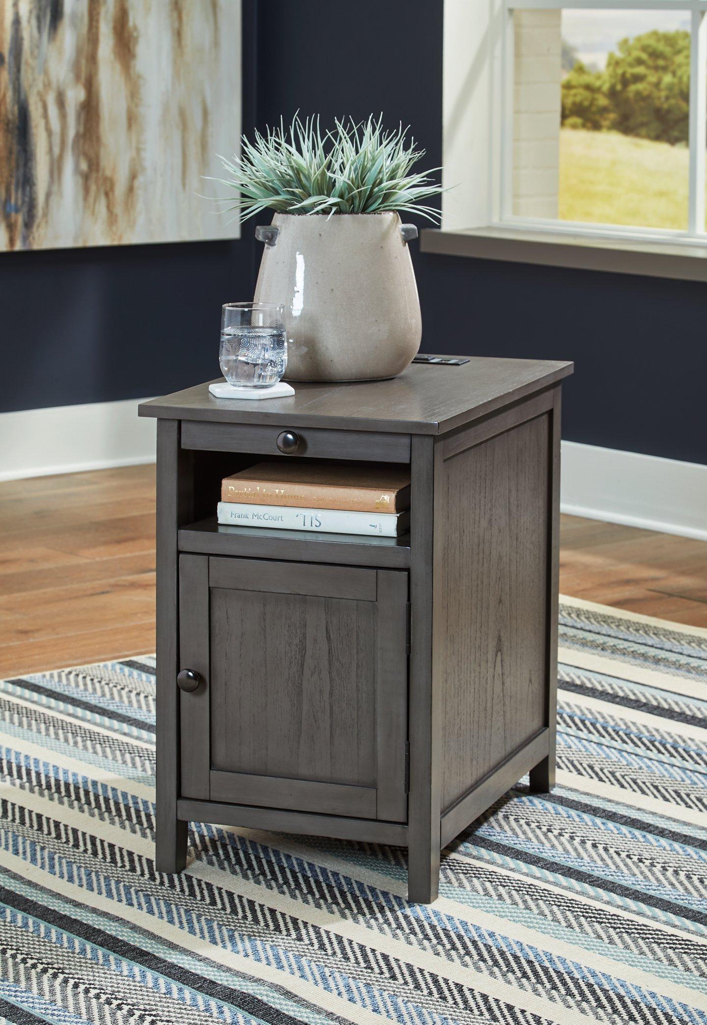 Treytown Chairside End Table - Ideal Furniture (Fresno,CA)