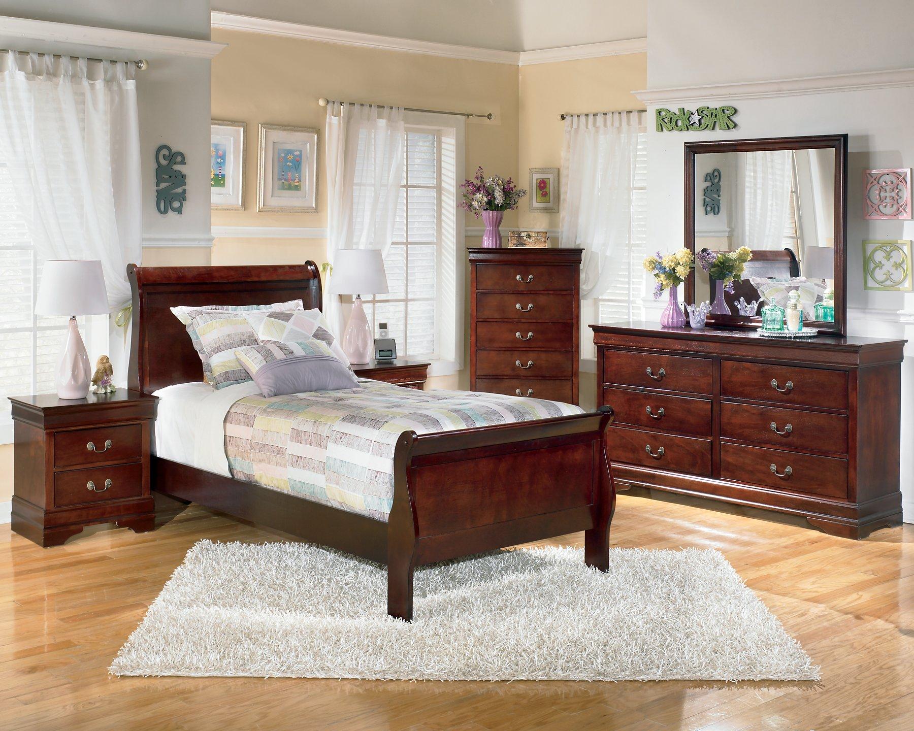 Alisdair Bedroom Set - Ideal Furniture (Fresno,CA)