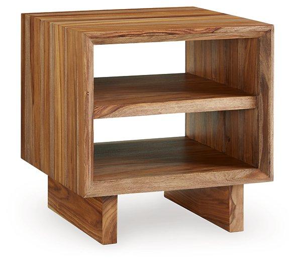 Dressonni End Table - Ideal Furniture (Fresno,CA)