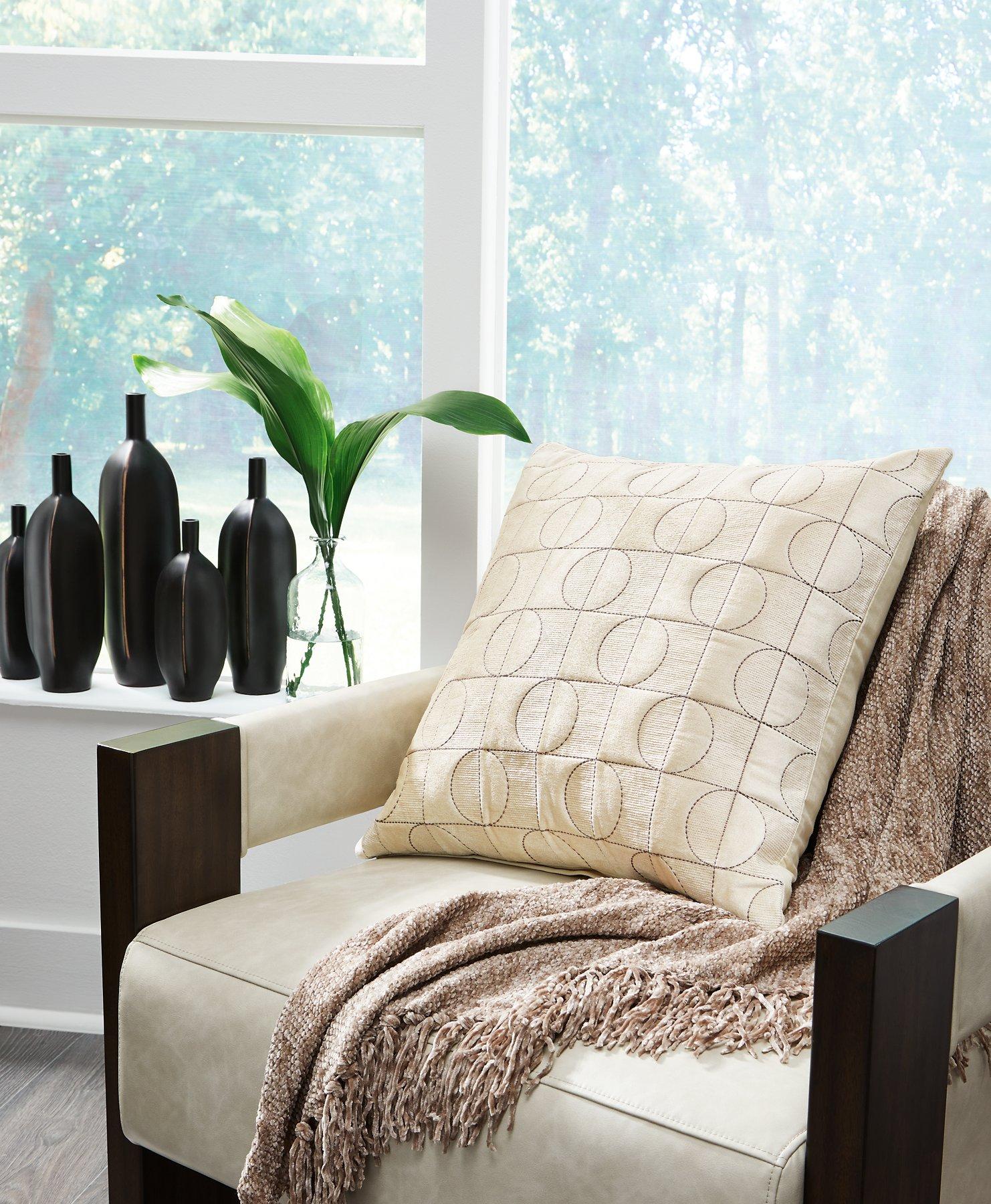 Kydner Pillow (Set of 4) - Ideal Furniture (Fresno,CA)