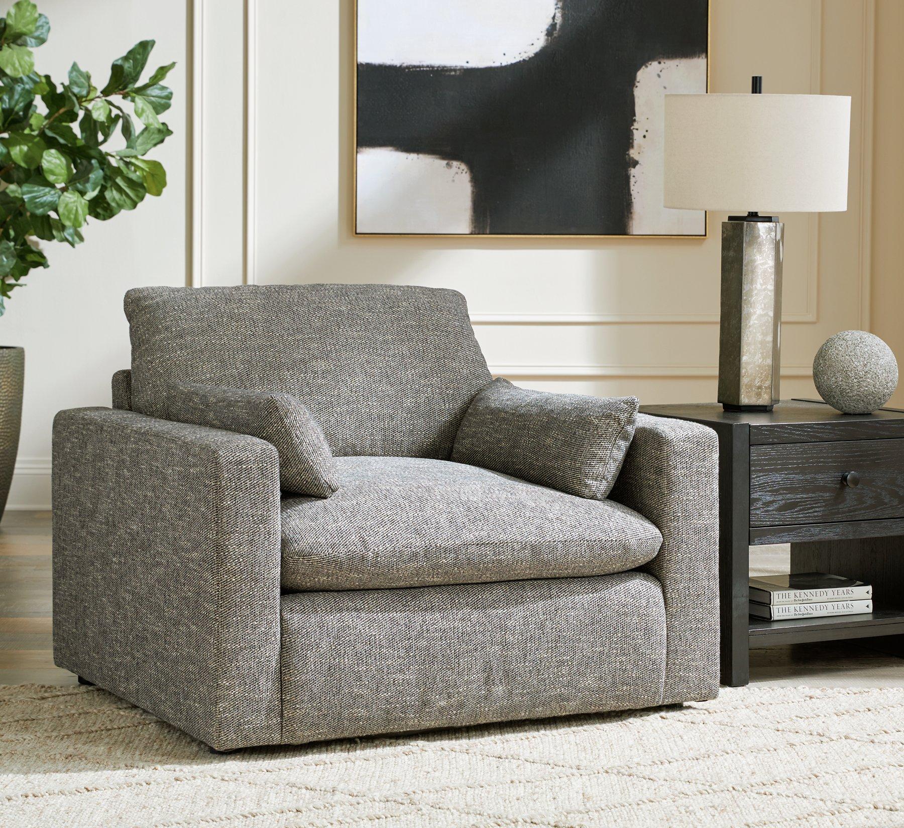 Dramatic Oversized Chair - Ideal Furniture (Fresno,CA)