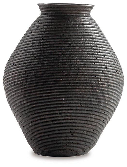 Hannela Vase - Ideal Furniture (Fresno,CA)