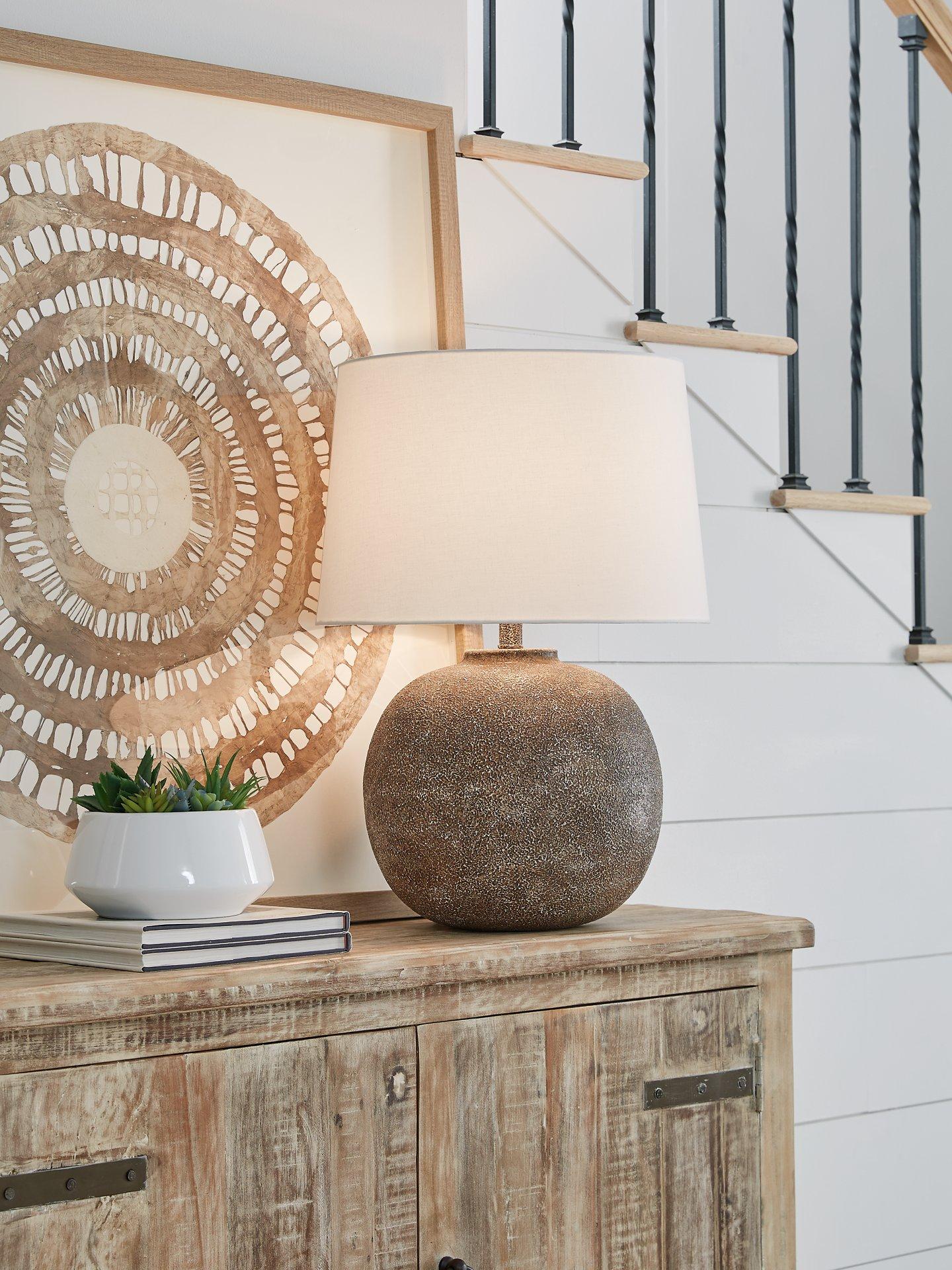 Neavesboro Lamp Set - Ideal Furniture (Fresno,CA)
