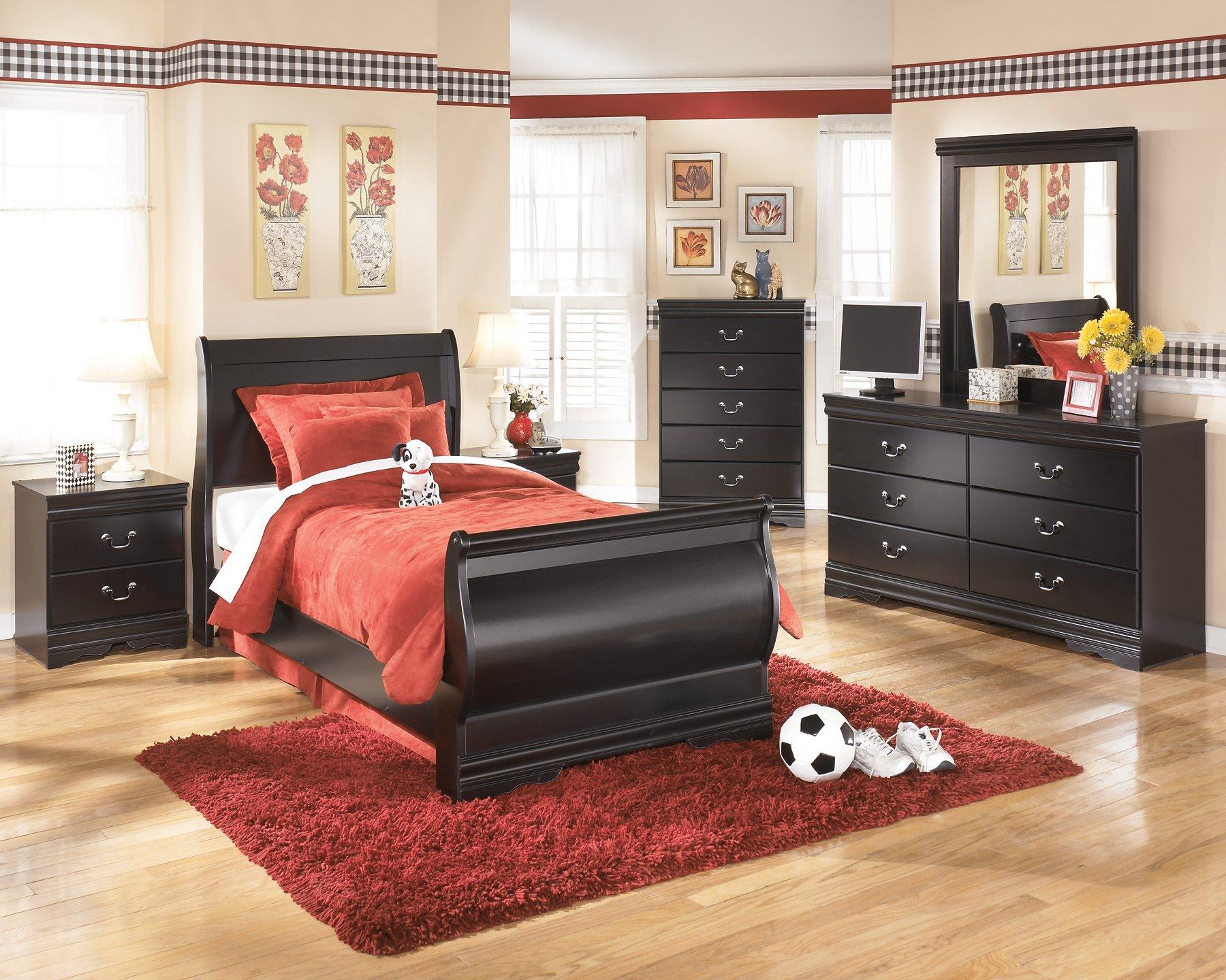 Huey Vineyard Dresser and Mirror - Ideal Furniture (Fresno,CA)