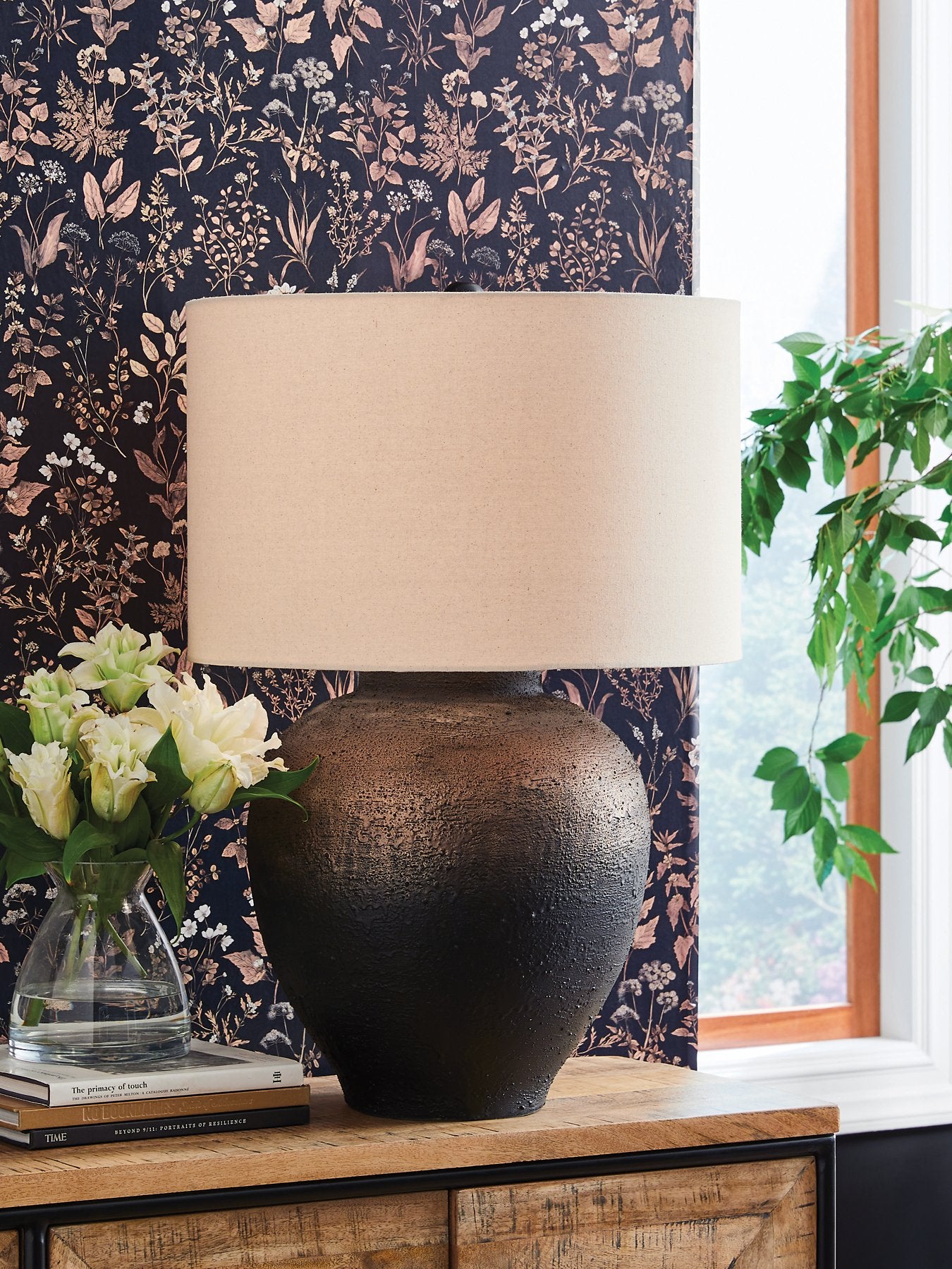 Newgerhard Table Lamp - Ideal Furniture (Fresno,CA)