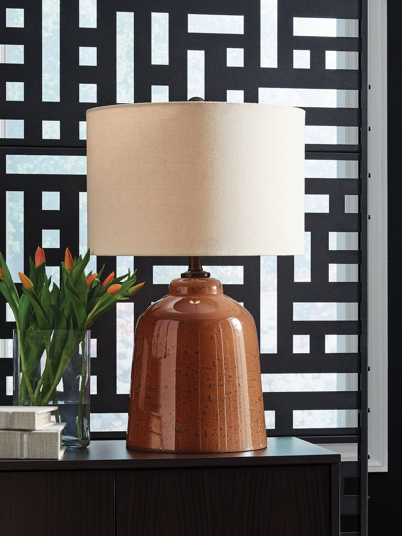 Aaleahya Table Lamp - Ideal Furniture (Fresno,CA)