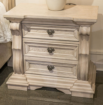 Bruchandi Nightstand - Ideal Furniture (Fresno,CA)