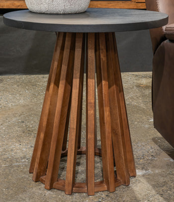 Kallari End Table - Ideal Furniture (Fresno,CA)
