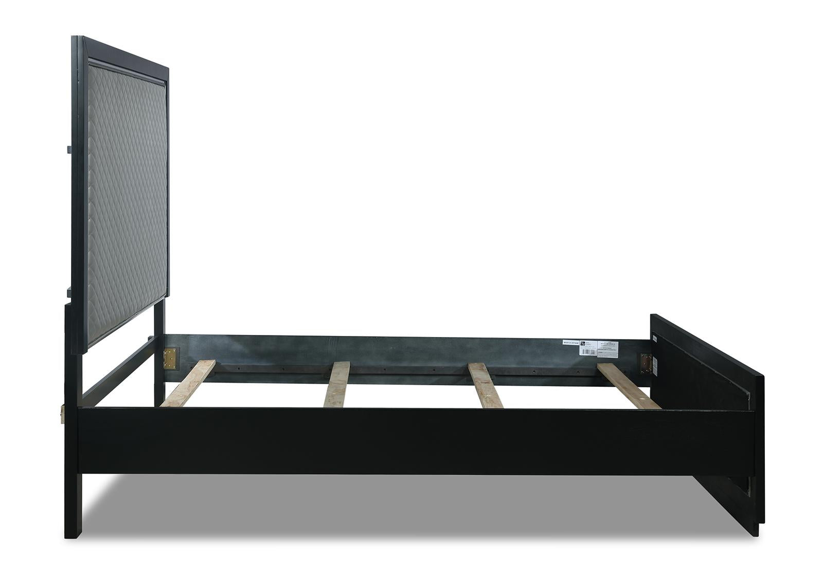 New Classic Furniture Luxor California King Panel Bed in Black/Silver - Ideal Furniture (Fresno,CA)