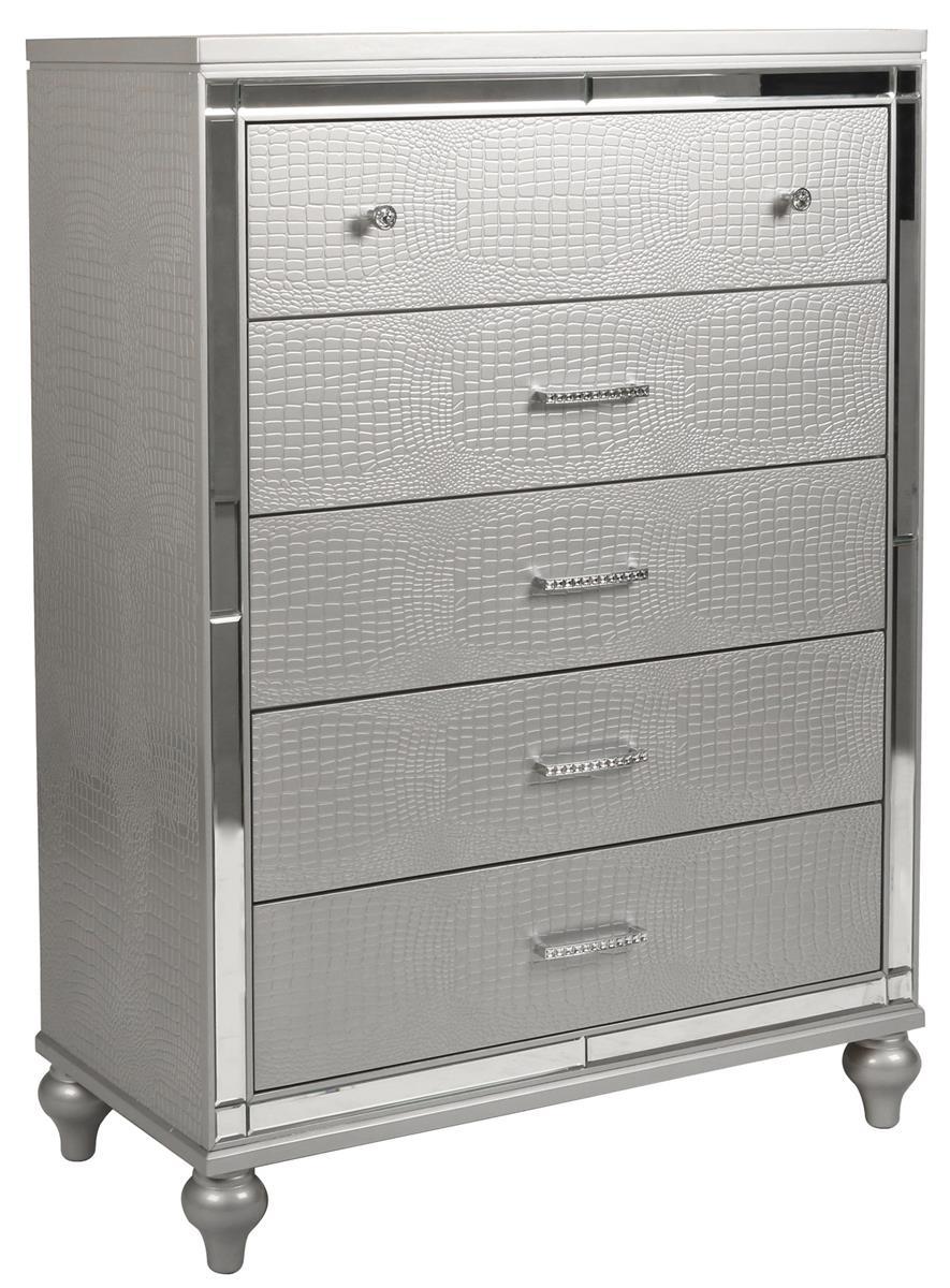 New Classic Furniture Valentino 5 Drawer Chest in Silver - Ideal Furniture (Fresno,CA)