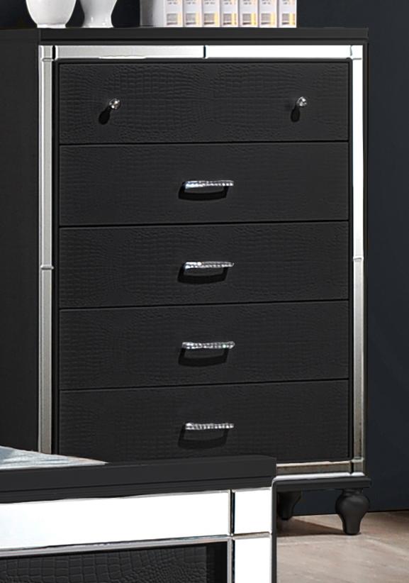 New Classic Furniture Valentino 5 Drawer Chest in Black - Ideal Furniture (Fresno,CA)