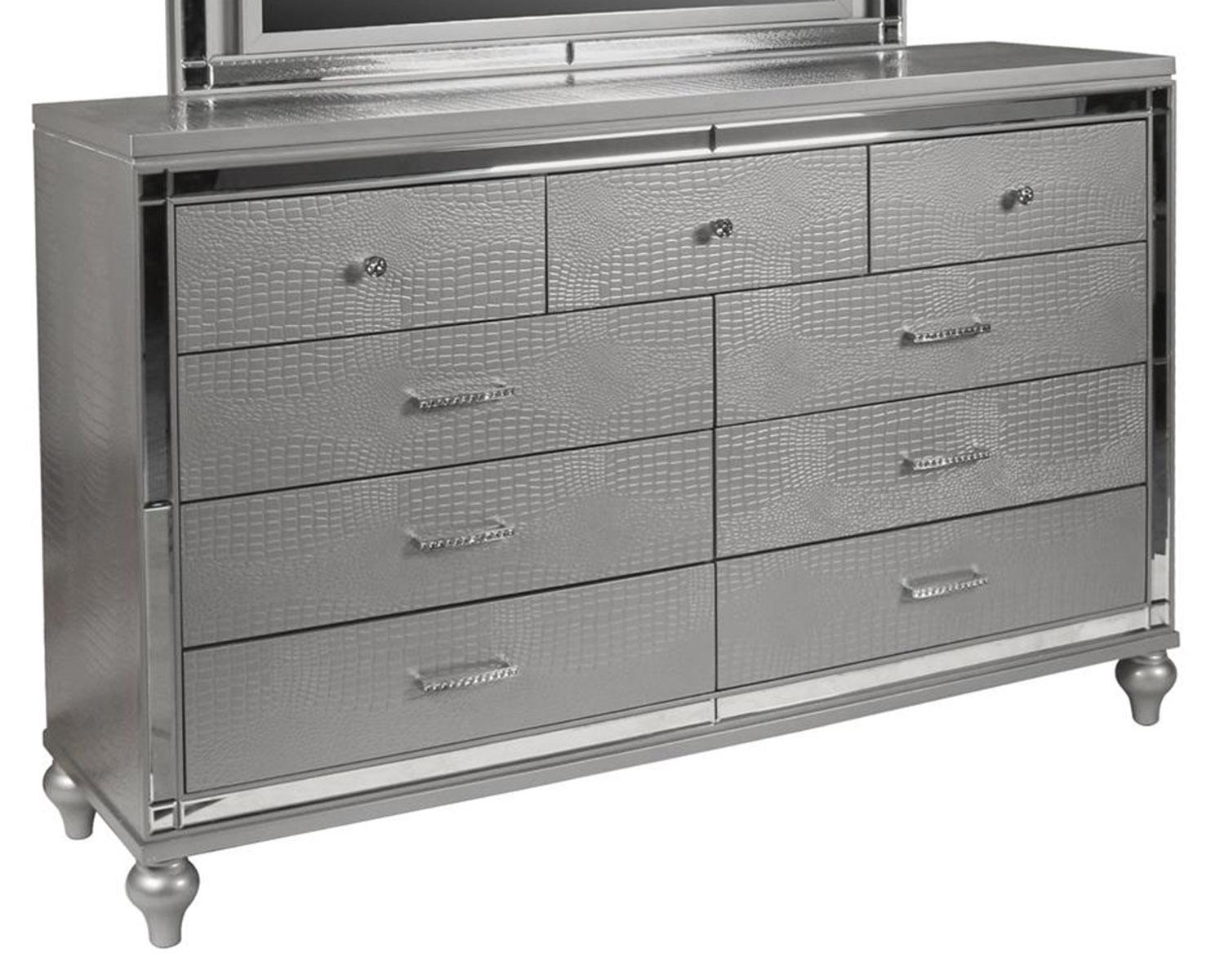 New Classic Furniture Valentino 9 Drawer Dresser in Silver - Ideal Furniture (Fresno,CA)