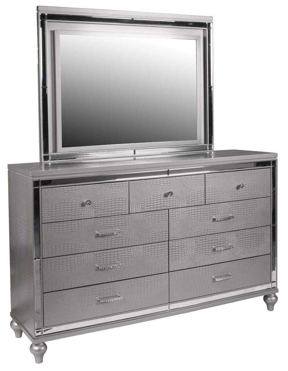 New Classic Furniture Valentino 9 Drawer Dresser in Silver - Ideal Furniture (Fresno,CA)