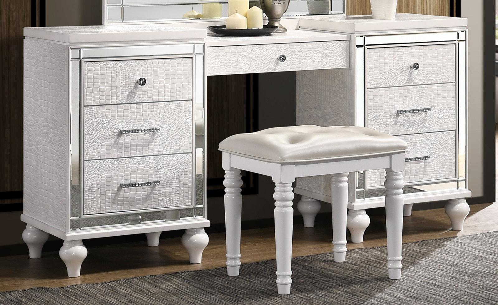 New Classic Valentino Vanity Table in White - Ideal Furniture (Fresno,CA)