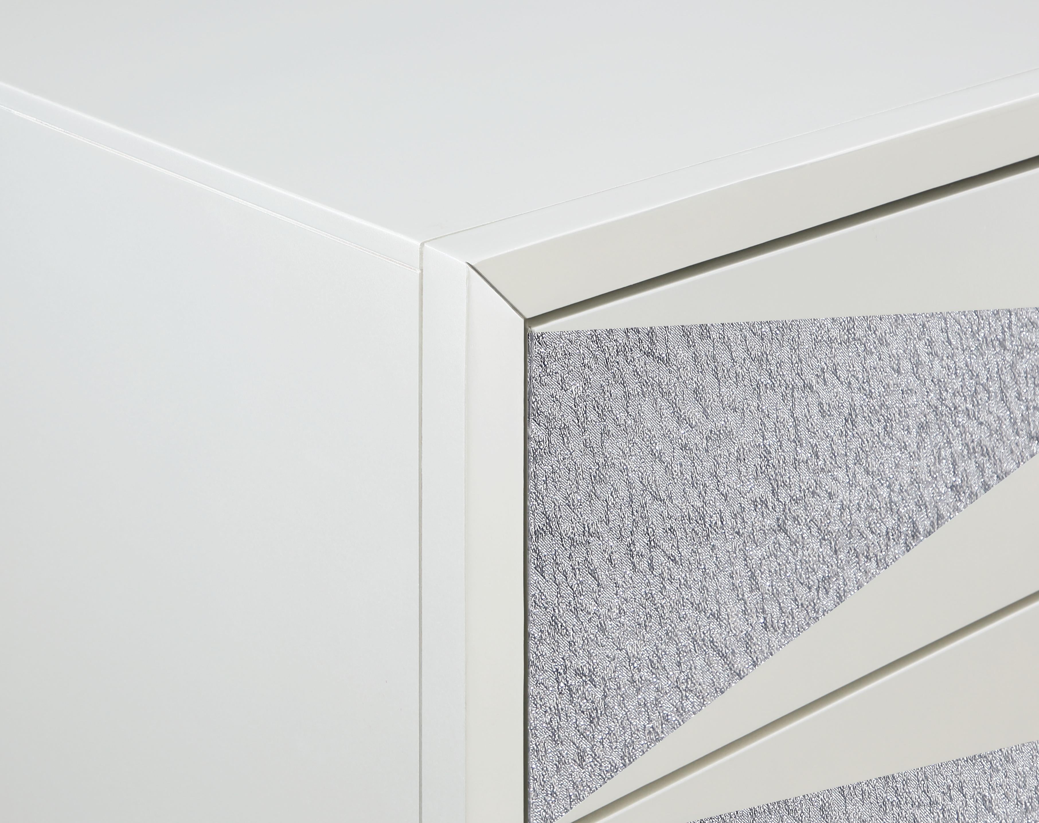 HARLEQUIN CHEST-PLATINUM - Ideal Furniture (Fresno,CA)