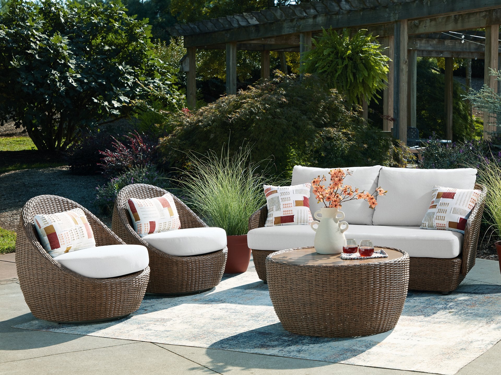 Double Point Outdoor Seating Set - Ideal Furniture (Fresno,CA)