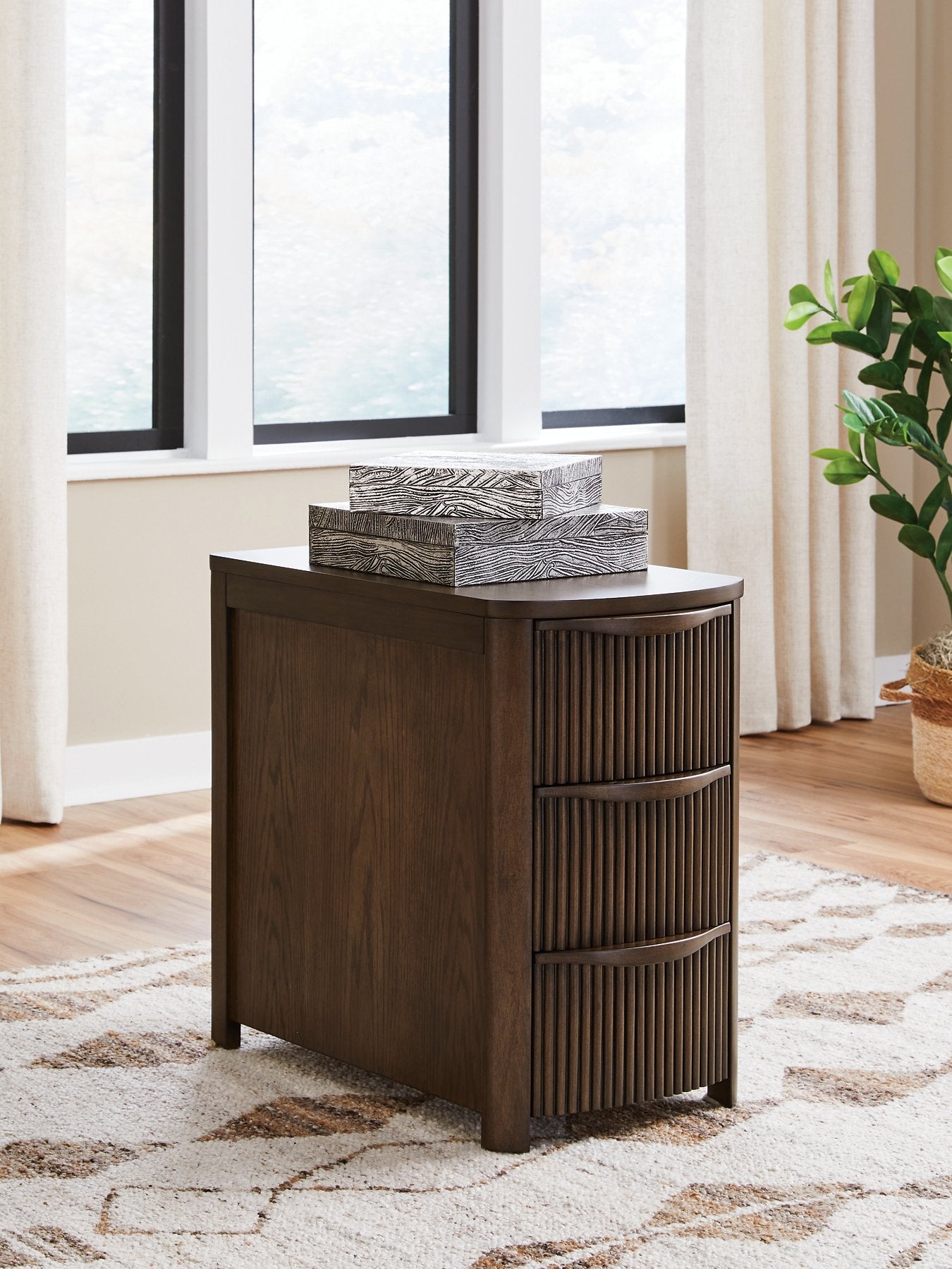 Camdill Chairside End Table - Ideal Furniture (Fresno,CA)