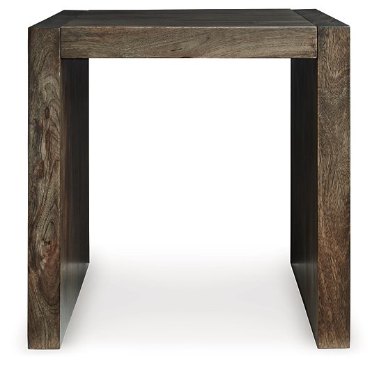 Dreggan End Table - Ideal Furniture (Fresno,CA)