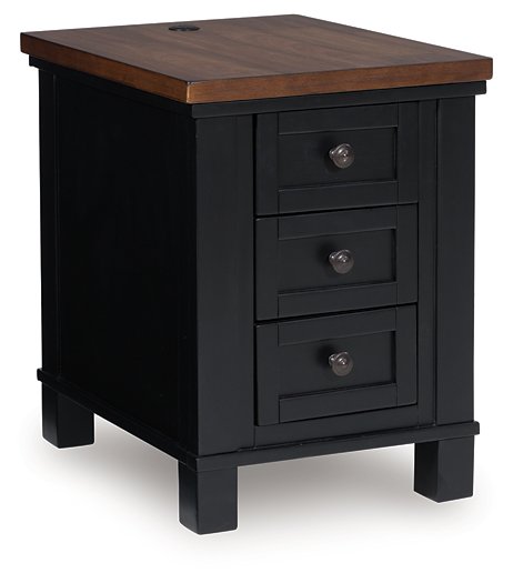 Wildenauer Chairside End Table - Ideal Furniture (Fresno,CA)