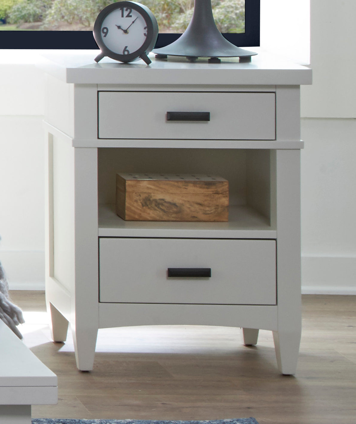 Parker House Americana Modern Bedroom King Shelter Bed 2 Nightstands Dresser with Mirror and Chest