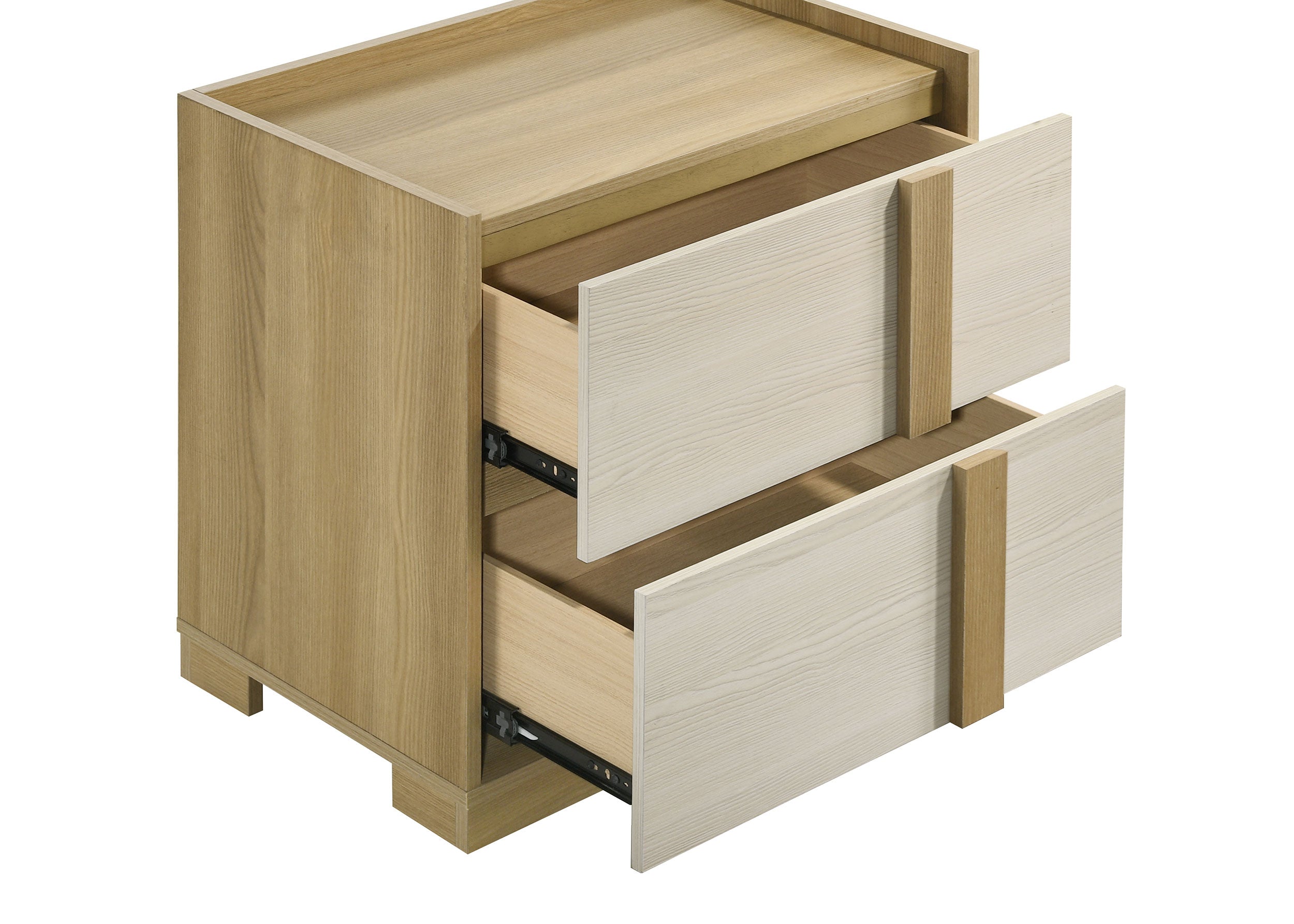 Hyland 4 & 5 Piece Bedroom Set E.King & Queen - Ideal Furniture (Fresno,CA) 