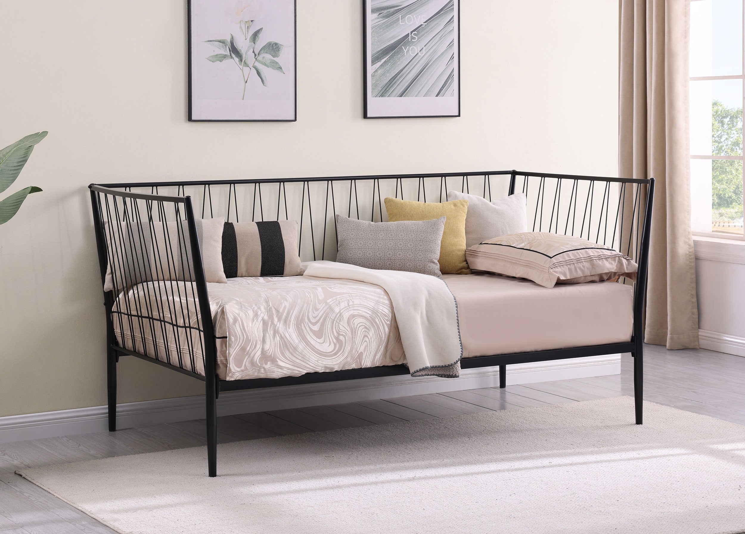 Richland Daybeds