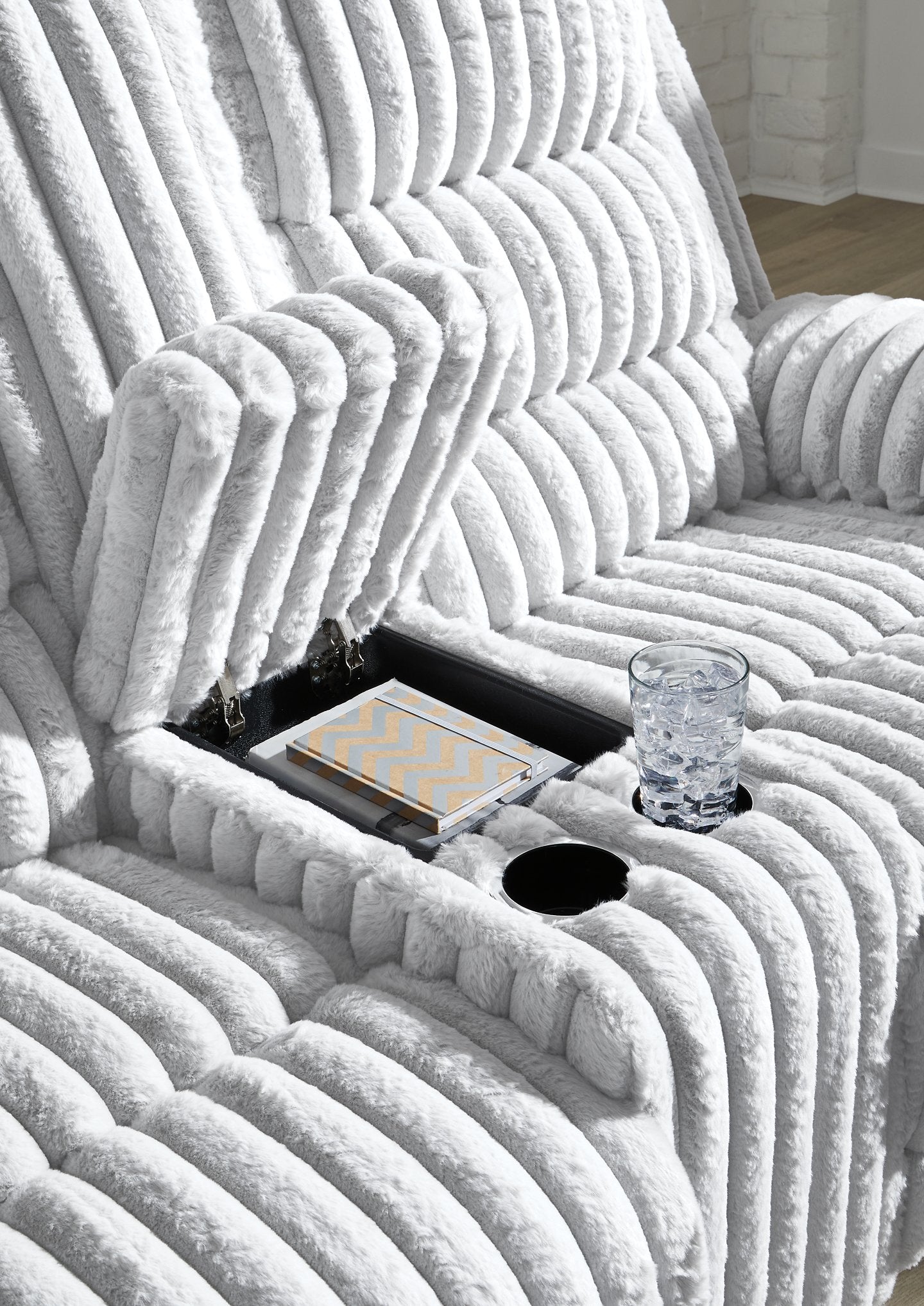 Rhines Falls Power Reclining Loveseat with Console - Ideal Furniture (Fresno,CA) 