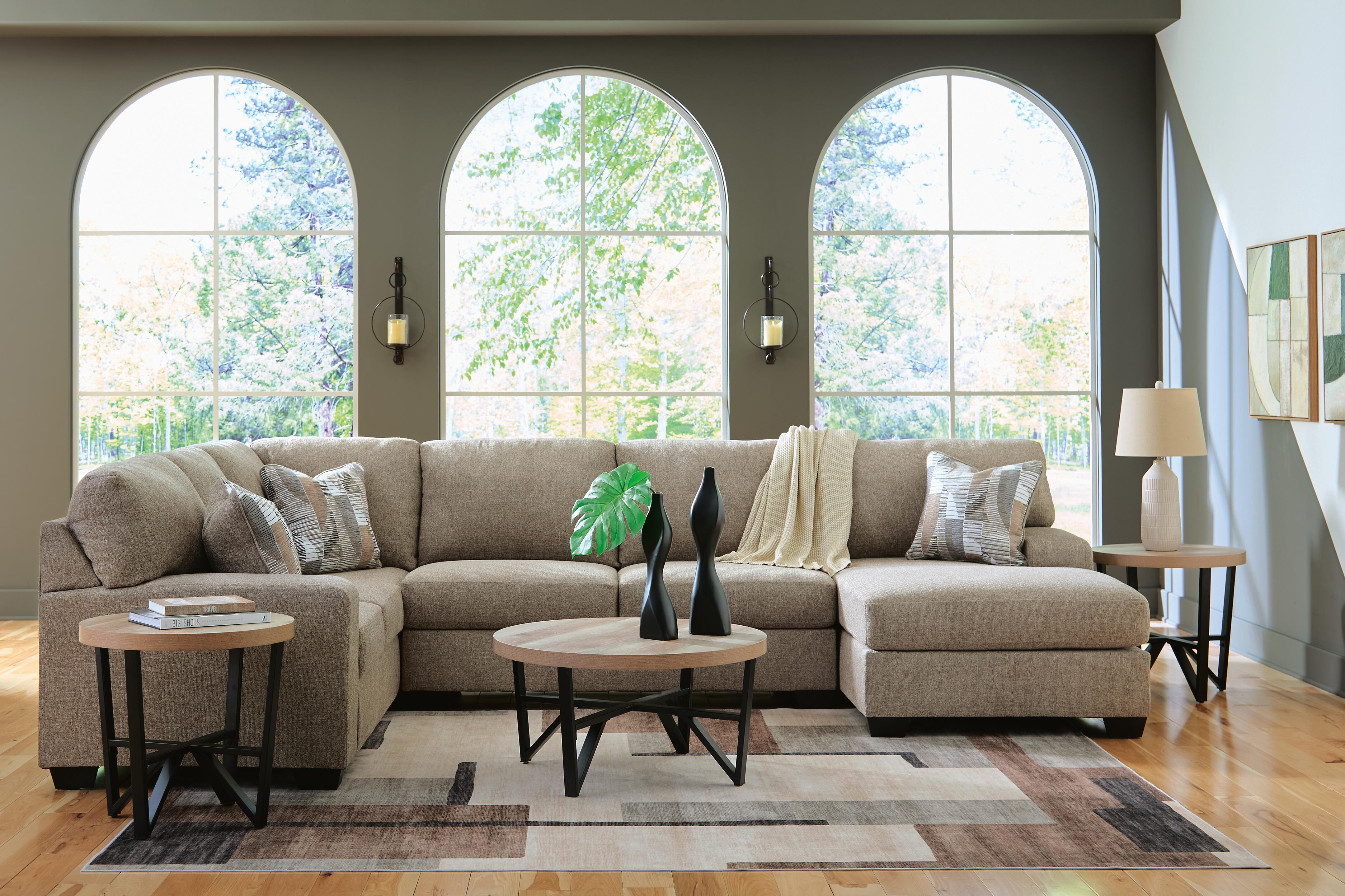 Newellen Sectional with Chaise - Ideal Furniture (Fresno,CA) 