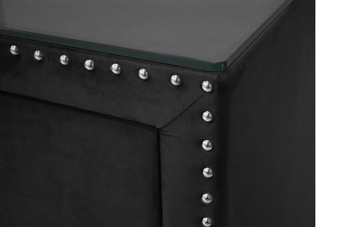 Crown Mark Furniture Lucinda 5 Drawer Chest in Black - Ideal Furniture (Fresno,CA) 