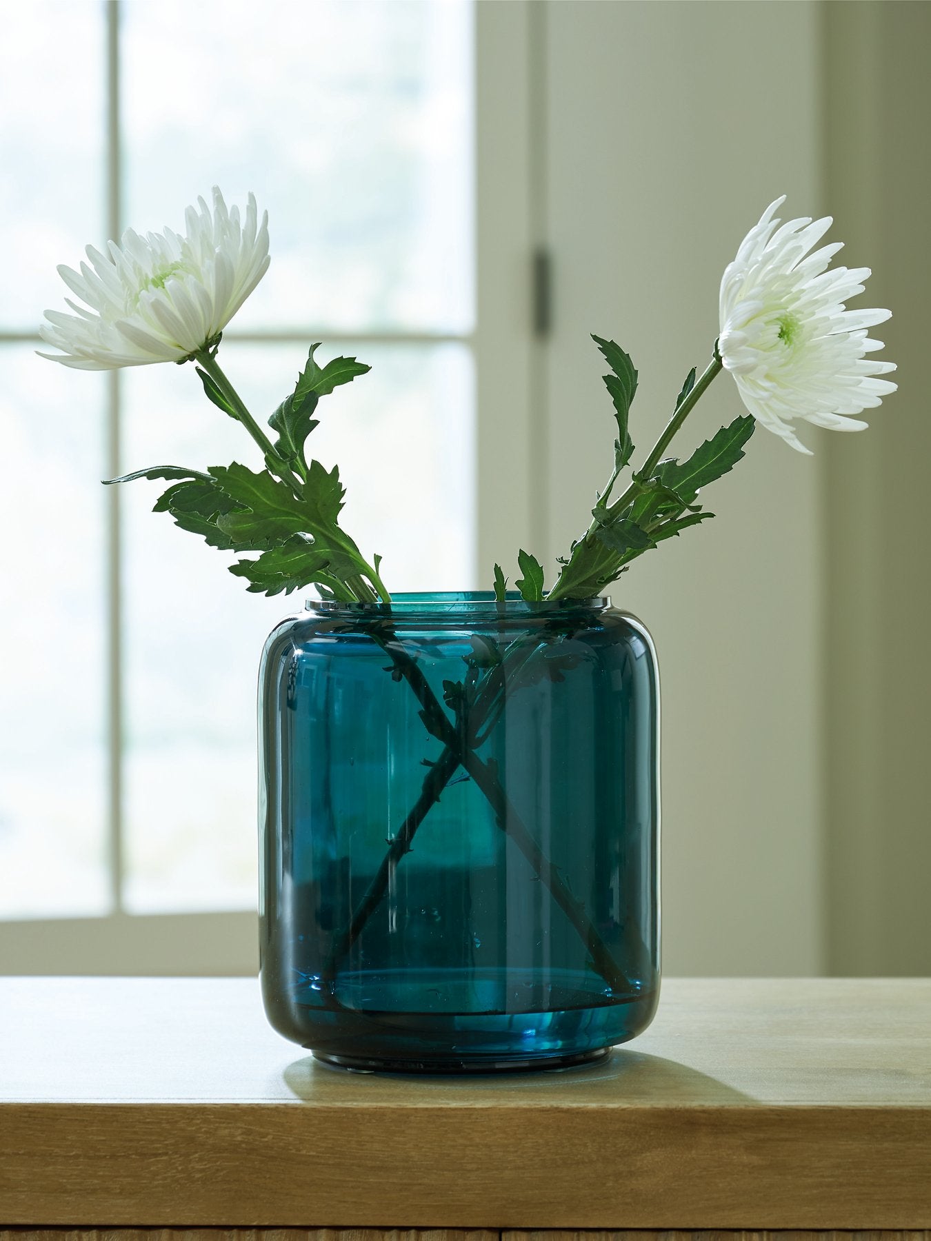Inisland Vase - Ideal Furniture (Fresno,CA) 