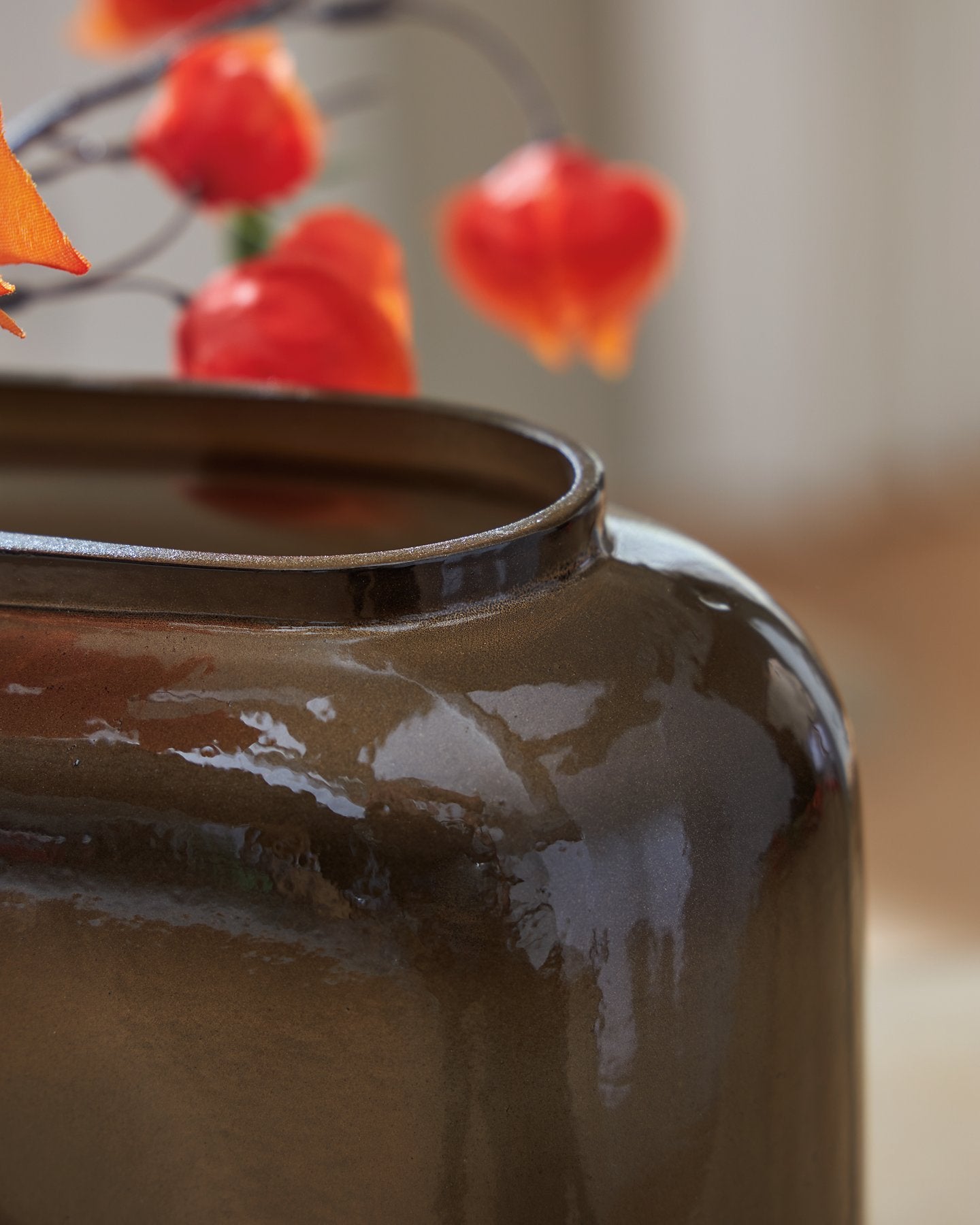 Sumner Vase - Ideal Furniture (Fresno,CA) 